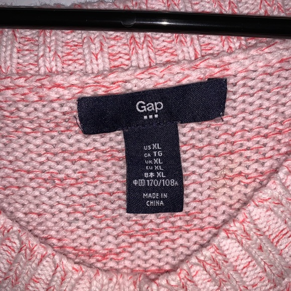 Pink High-Low Sweater - Picture 2 of 3